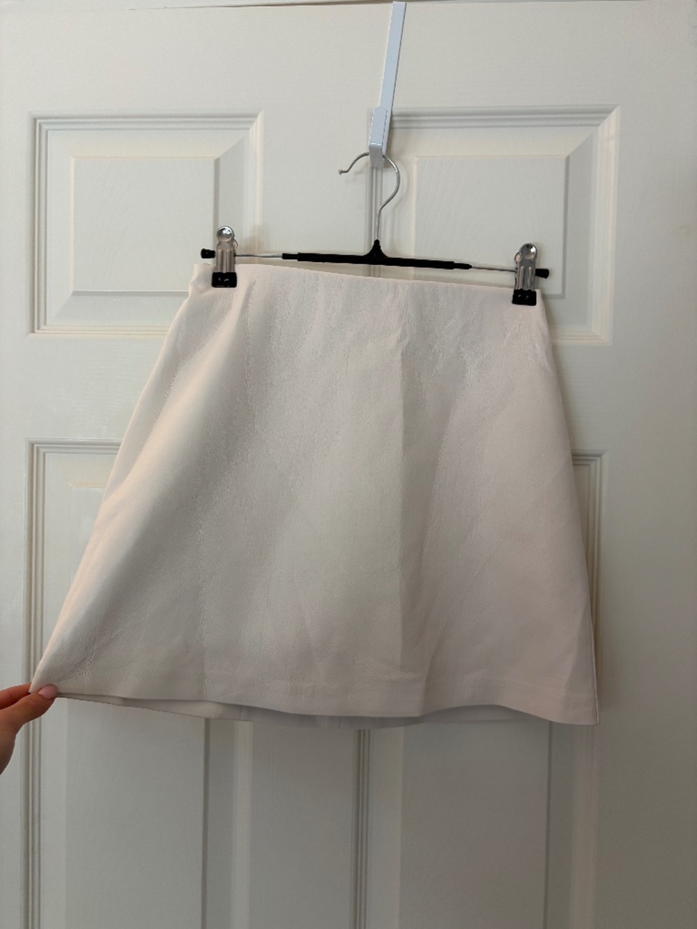 Aritzia Wilfred Patio Skirt White Mini Skirt Vegan Leather 00